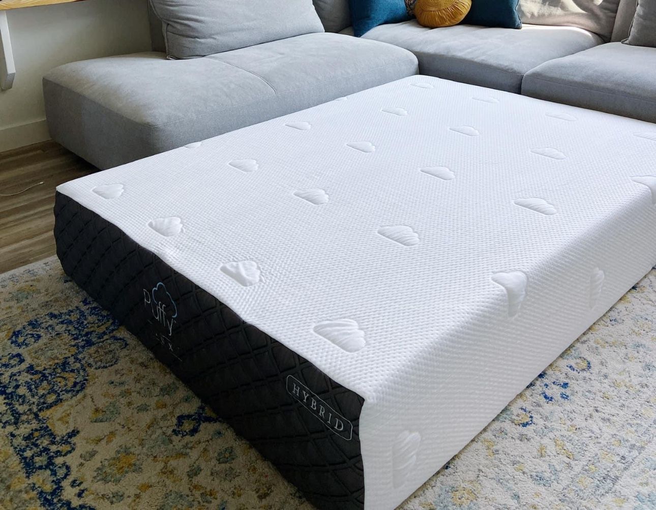 Puffy Lux Hybrid Mattress, Queen, Like New, Perfect Condition