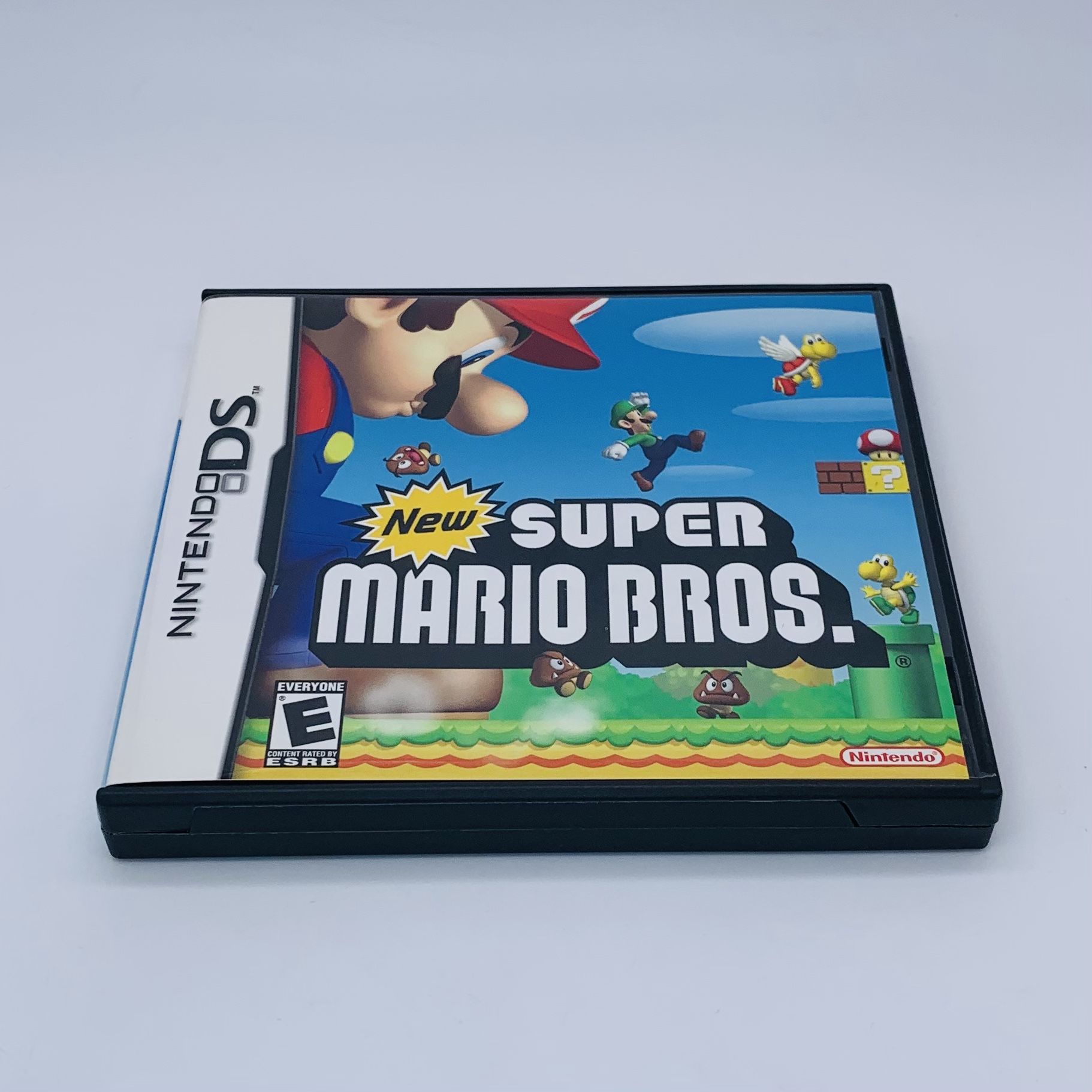 New Super Mario Bros. Nintendo DS 2006 Complete CIB TESTED