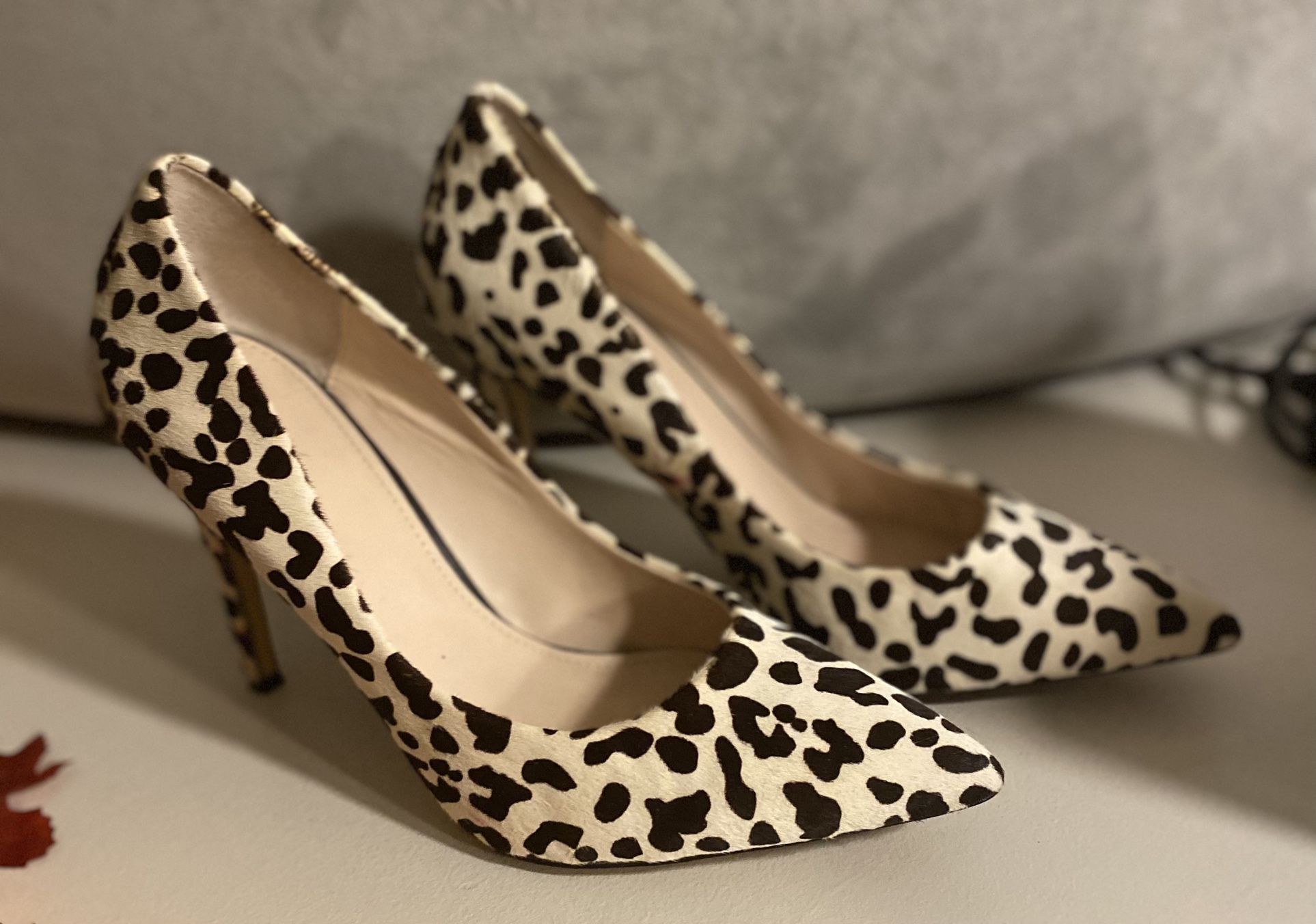 Victoria’s Secret Spotted Leopard Hair-calf Pumps Size 8