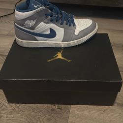 Air jordan 1 true blues