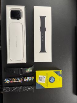 Apple Watch SE GPS (2nd Gen) 44mm Black Aluminum Case 32Gb