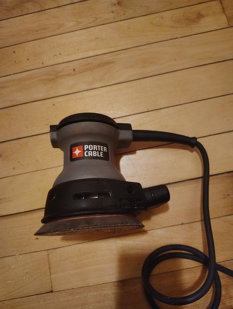 Porter-Cable® 382 8-Hole Corded Random Orbit Sander, 5 in