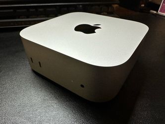Apple Mac Mini M4 Desktop - Includes Free UGREEN Mac Mini Hub/Docking Station