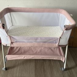 Pink Angelbliss Bassinet 