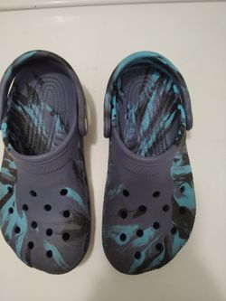 Size 4 blue Crocs
