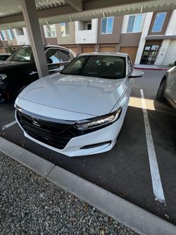 Clean title - 2020 Honda accord - 77000 miles