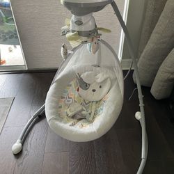 Baby Swing | FISHER PRICE