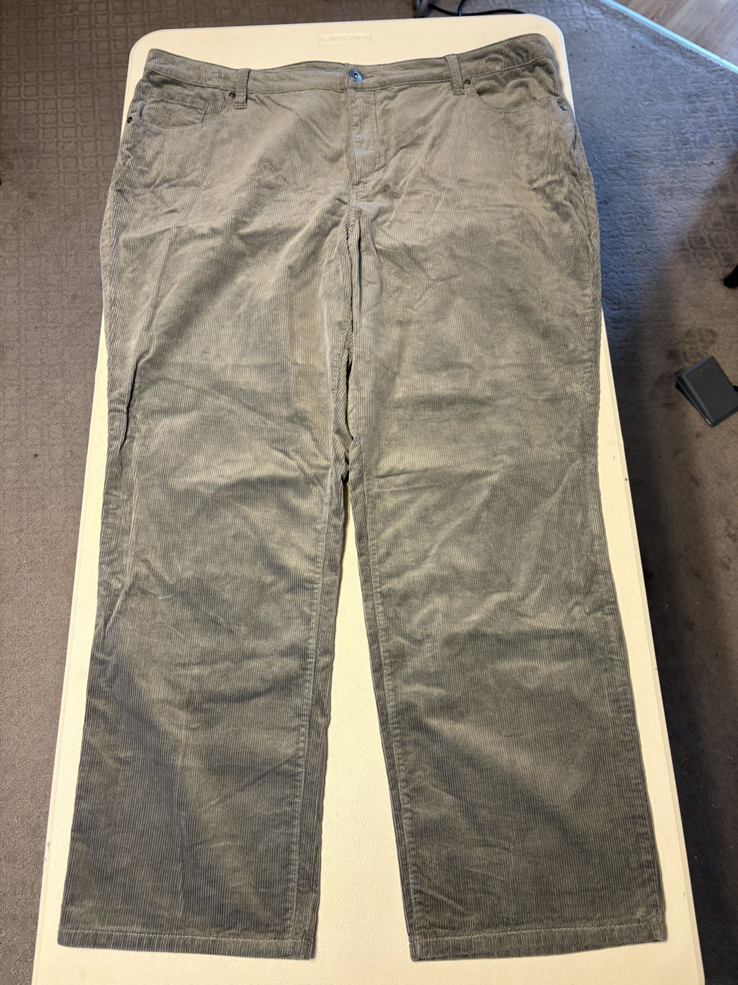 Style And Company, Straight, Slimming pocket high-rise, Corduroy Jeans (size 20W)