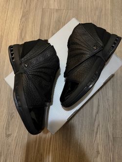 Jordan 16 "black pack" size 10.5