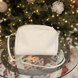 ($350) Gucci Purse Authentic