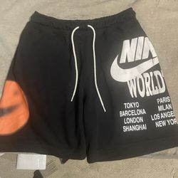 Nike World Tour Collab Shorts Asian Size M