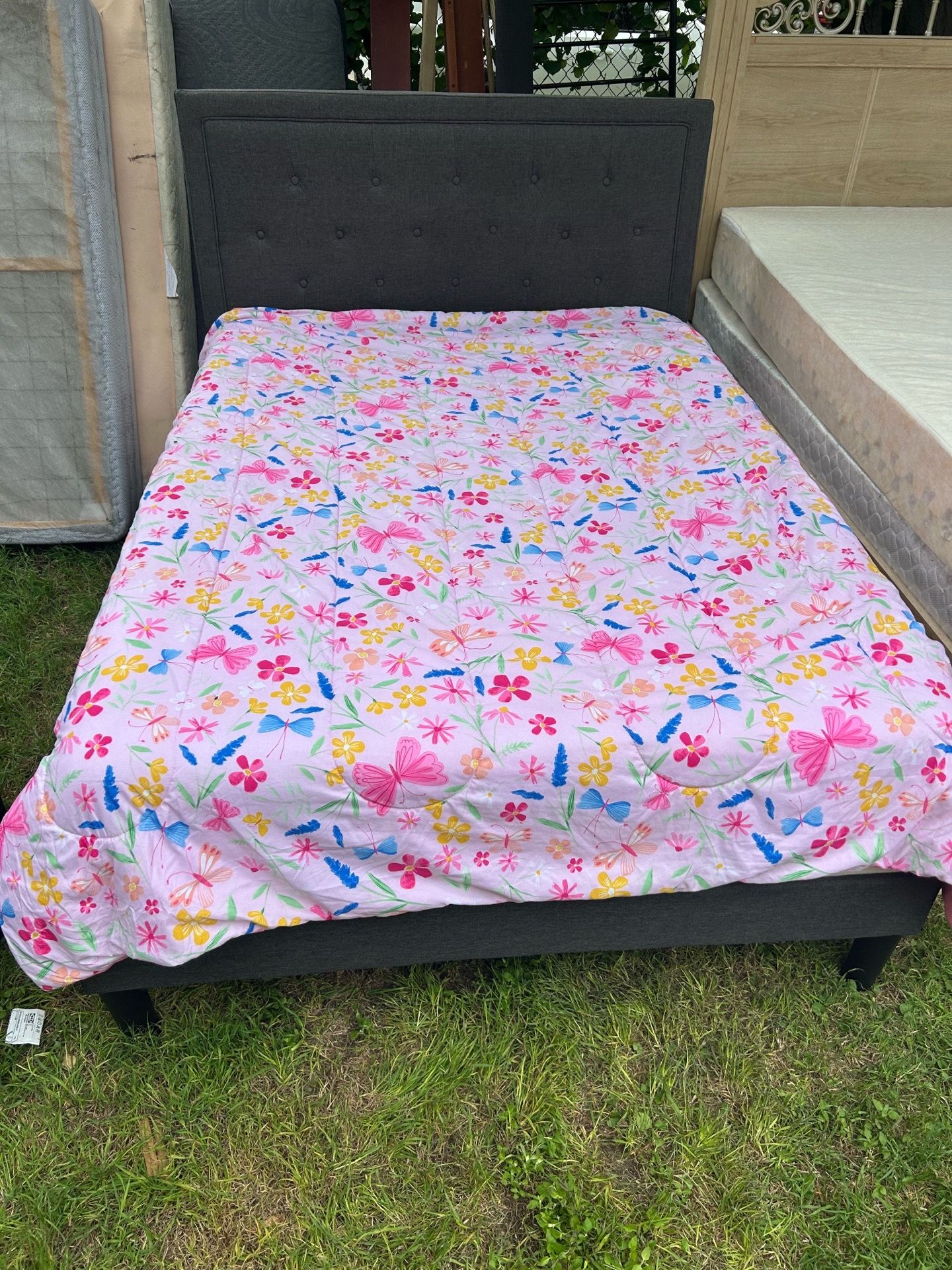 Full bed