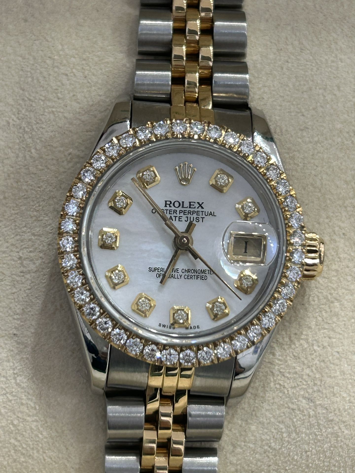 Pre Owned Rolex Ladies 26mm DateJust MOP Diamond Dial