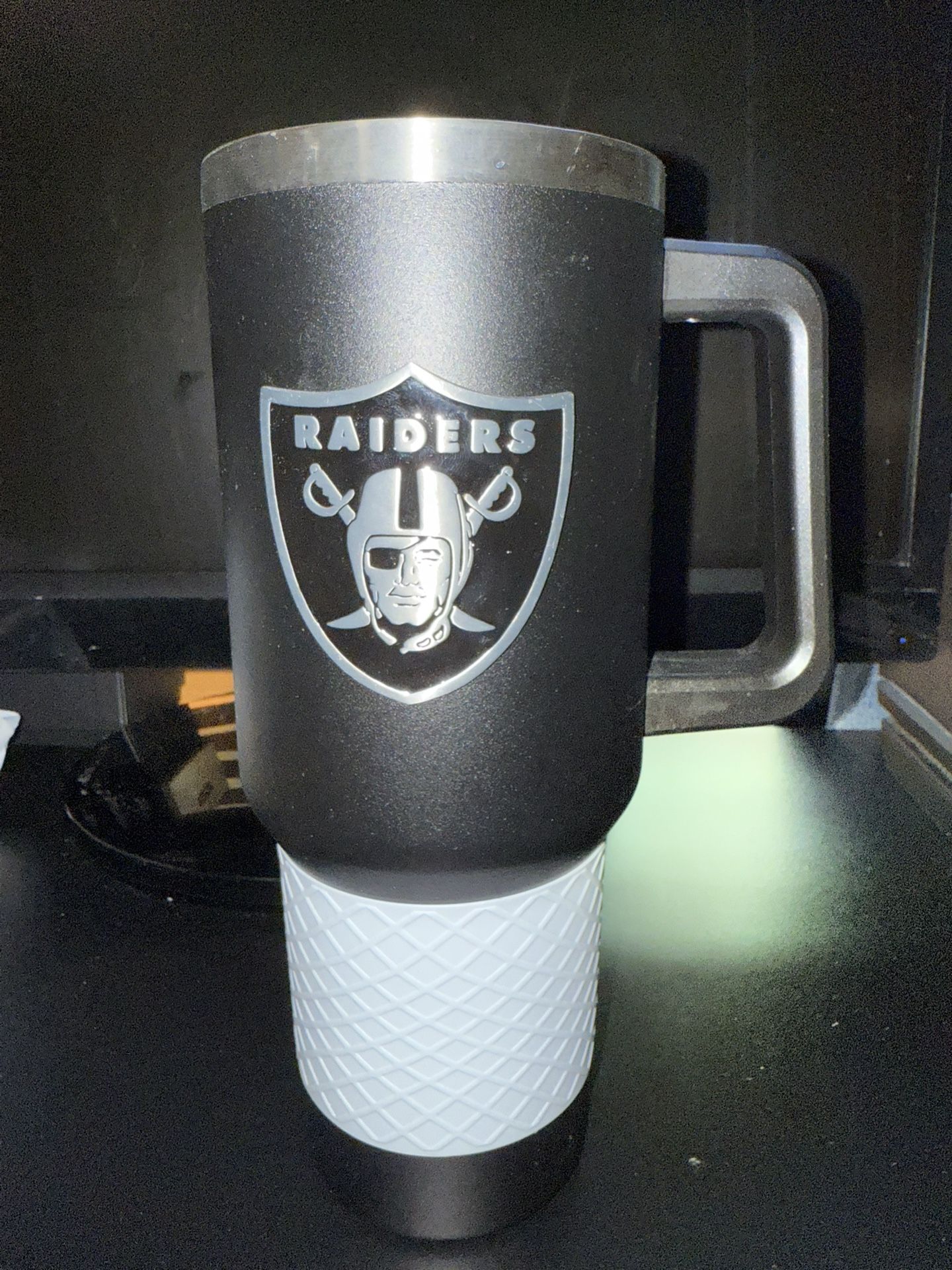 LAS VEGAS RAIDERS TRAVEL MUG 40 Oz.