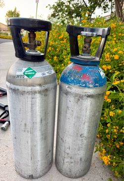 Co2 tanks 100$ for 2