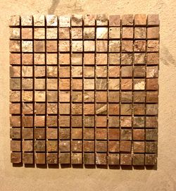 Porcelain accent tiles