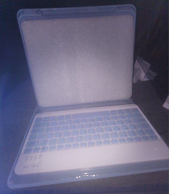 Bluetooth Keyboard 