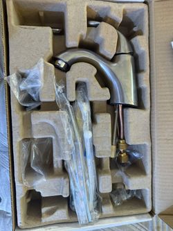 PROFLO, ALVORD SINGLE HANDLE LAVATORY FAUCET. PFWSC6857ZBN