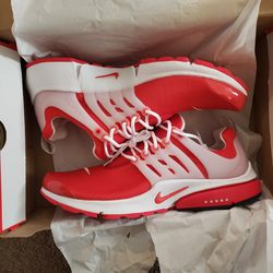Nike Prestos. Brand new size 10