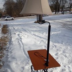 Lamp With Magazine Holder