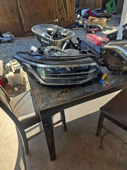 2022 - 2023 VOLKSWAGEN VW TIGUAN OEM RIGHT HEADLIGHT - 5NL941036A