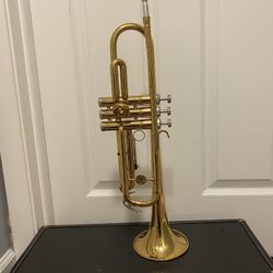 HOLTON TRUMPET 