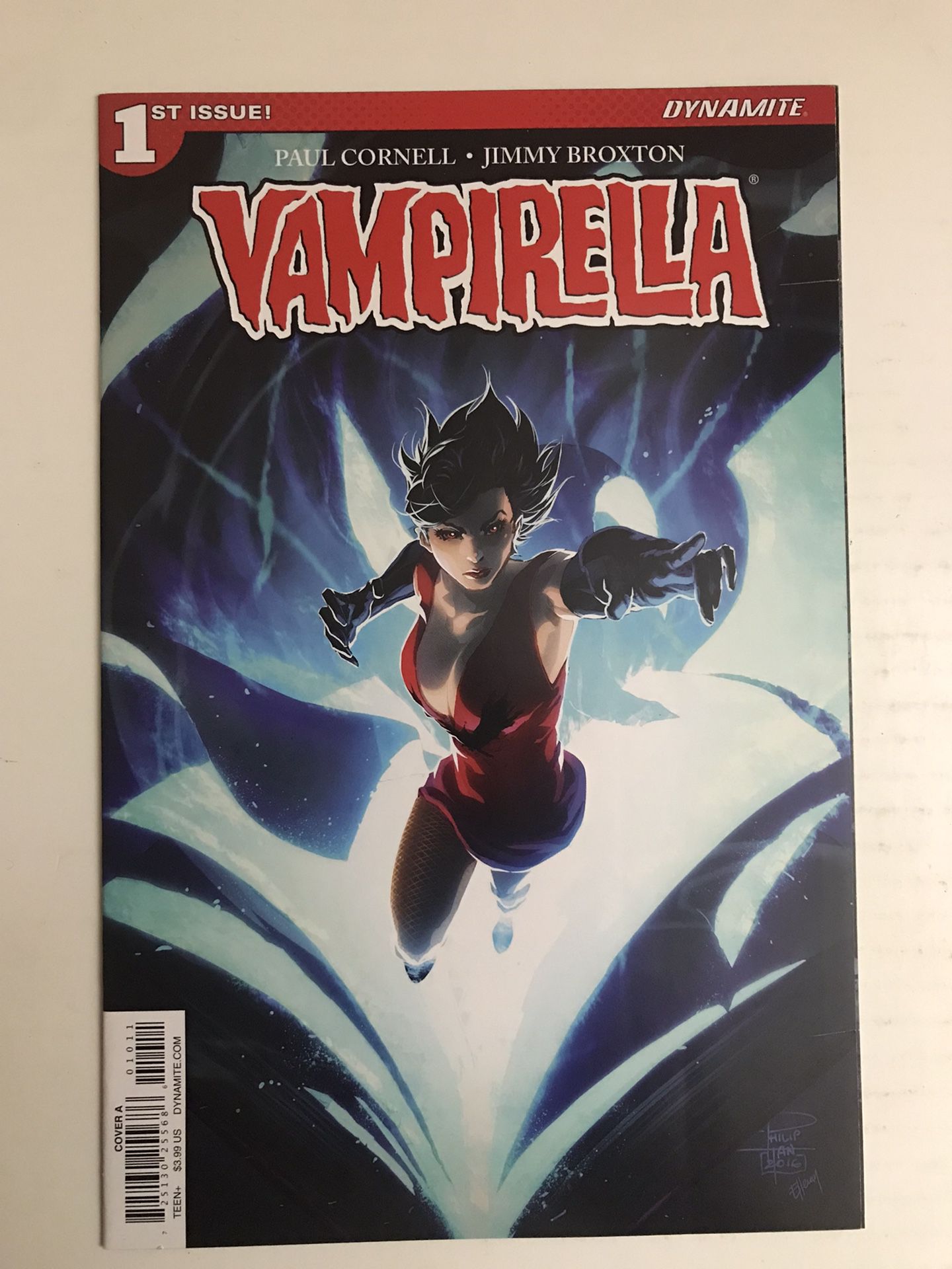 Dynamite Comics  - Vampirella #1