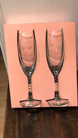 Bride and Groom Champagne Flutes