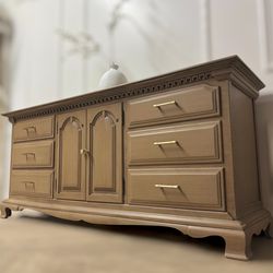 ✨ Pottery Barn Styled Dresser/Solid Wood/Dresser/Credenza/Buffet/Sideboard/Console Table/Tv Stand✨