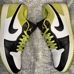 Jordan 1 Low - Black Cyber