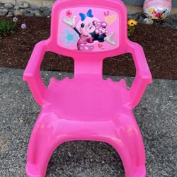 FREE Kids Minnie Mouse Chair 