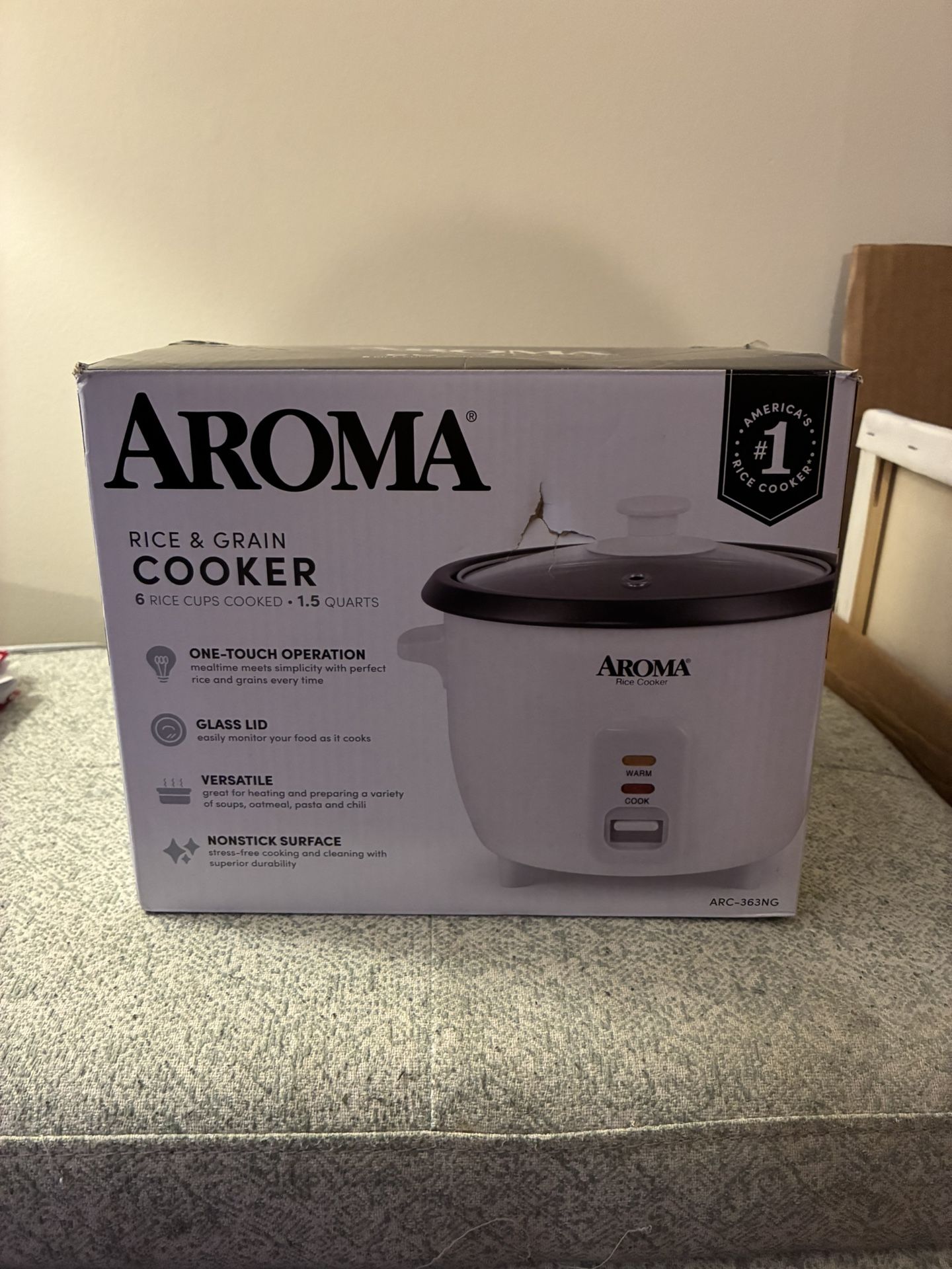 Aroma 6-cup 1.5 Qt. One Touch Rice Cooker