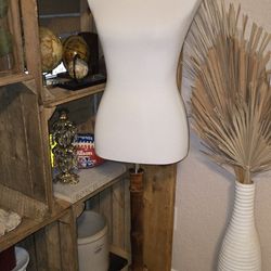 Adjustable Mannequin Bust 