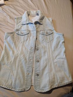 Chicos Jean Vest Size 1