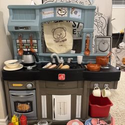 Children’s Kitchen Set