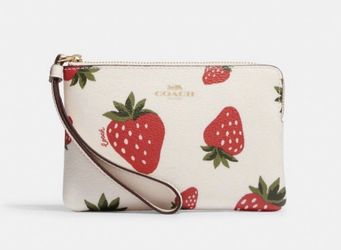 NWOT authentic Coach Corner Zip Wristlet With Wild Strawberry Print