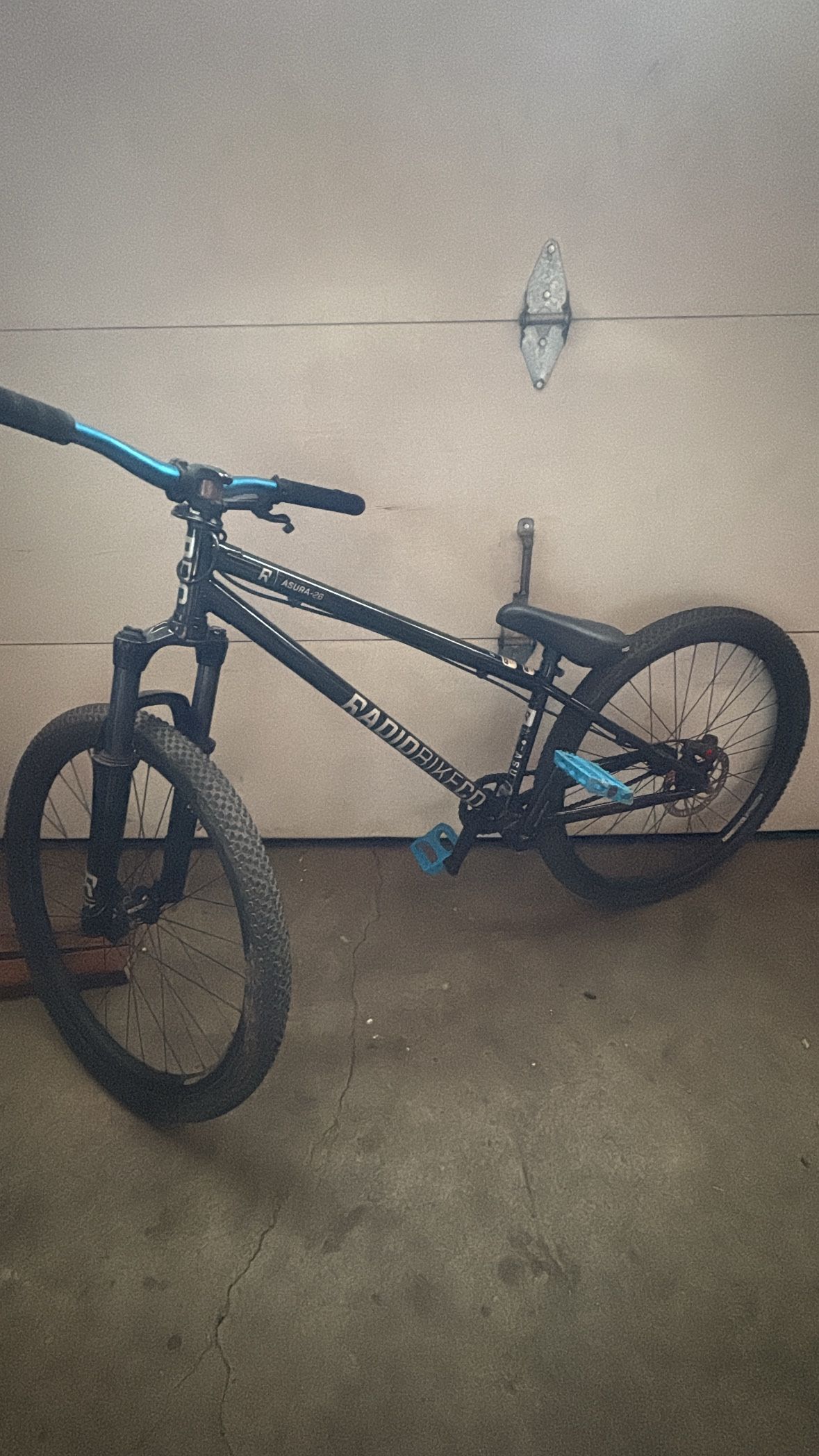 26 Dirt Jumper
