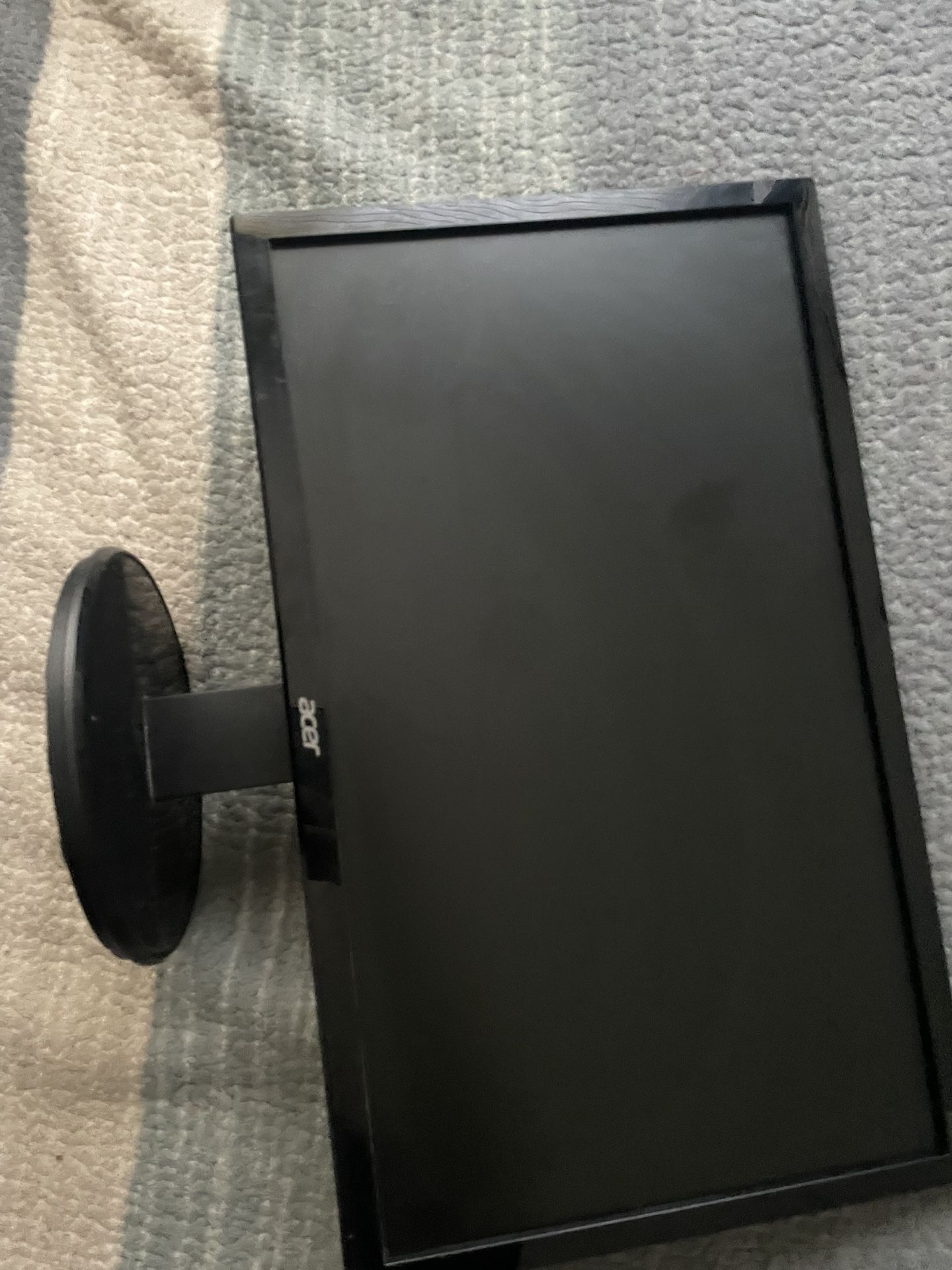 Acer Monitor 50/OBO Need Gone ASAP