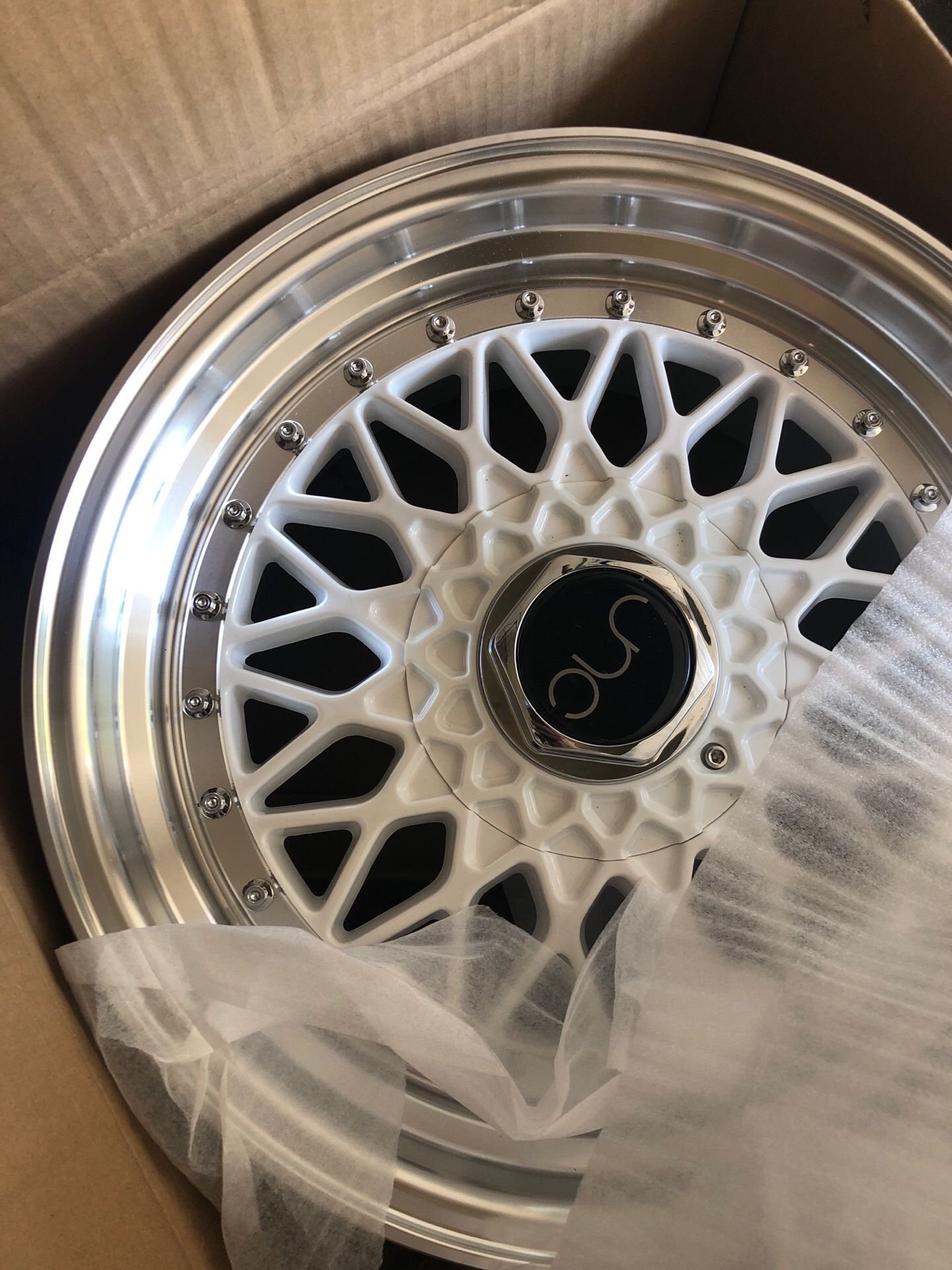 Jnc 16 inch rim only 1 the others sold