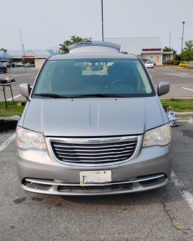 2013 ChryslerTown And Country