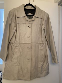 Women’s 100% Leather Coat