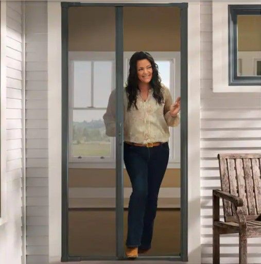 Retractable Doors Many Colors