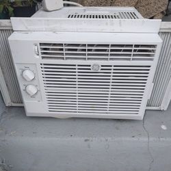 General Electric Ac Window Unit 5100 Btus $65 o.b.o