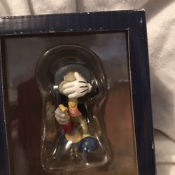 Disney jiminy cricket figurine in box