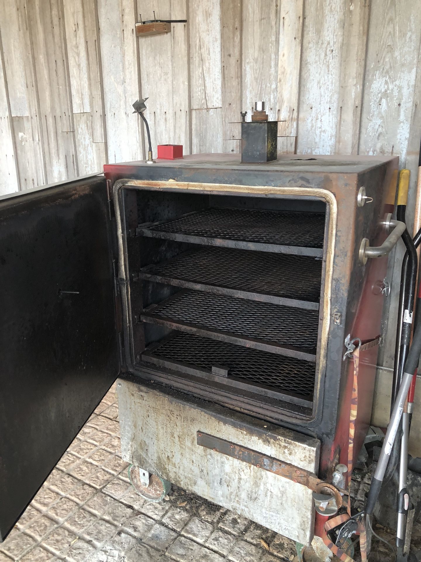 Lone Star Grillz insulated cabinet smoker