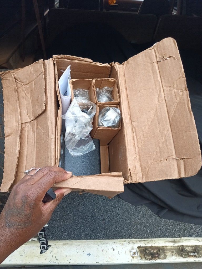 88 -98 Chevy Truck 2in to 3 Lowering Kit