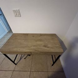 Distressed wood smart desk with Outlets