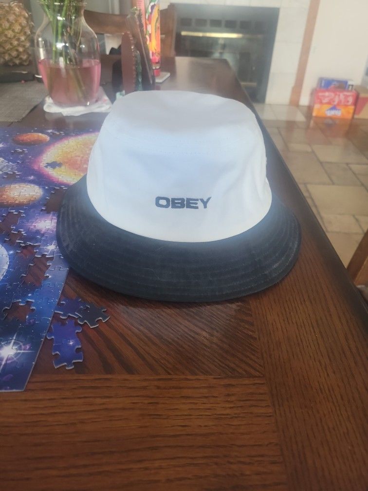 Bucket Hat