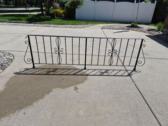 BLACK WROUGHT IRON RAILING