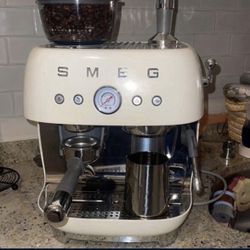 Smeg Espresso Coffee Machine with Grinder